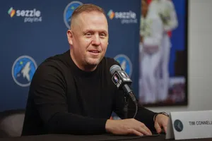 Les Mavericks rêvent de piquer Tim Connelly aux Wolves…