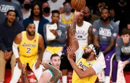 En prolongation, les Lakers évitent le pire face aux Hornets