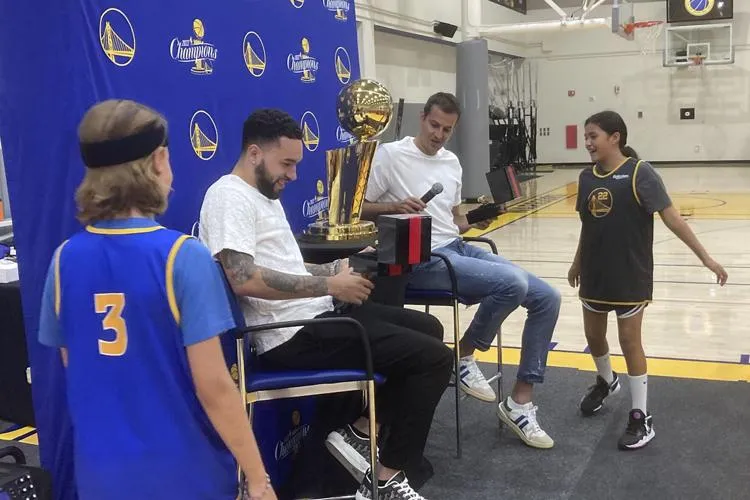 Nemanja Bjelica et Chris Chiozza
