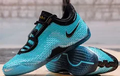 La LeBron 24 est la chaussure la plus légère de la gamme de LeBron James