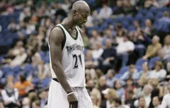 Kevin Garnett devient le meilleur rebondeur défensif de l’histoire