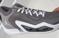 Une Jordan Tatum 1 “Cool Grey” pour la fin de l’année