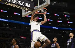 Les Lakers ne lâchent pas Jaxson Hayes