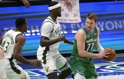 À Dallas, les Bucks craquent dans la dernière ligne droite