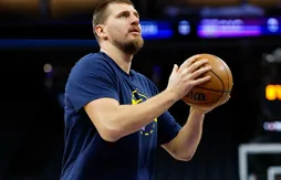 La passe folle de Nikola Jokic a laissé les Nuggets sans voix