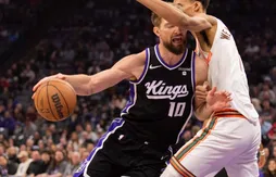 Victor Wembanyama et les Spurs craquent sur la fin à Sacramento !