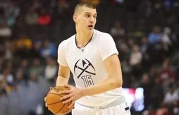 Les Nuggets rassurants sur la blessure de Nikola Jokic