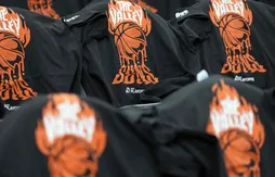 Un nouveau parquet et de nouvelles bannières pour les Suns