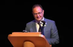 Adrian Wojnarowski s’épanouit dans sa nouvelle vie de dirigeant
