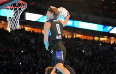 Qui est le meilleur dunkeur ? Mac McClung rend hommage à Vince Carter