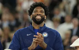 Joel Embiid décoré au Cameroun