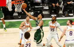 Giannis Antetokounmpo (41 points) permet aux Bucks de se relancer avec la manière !