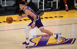 Une expulsion de Devin Booker dans la confusion générale