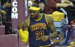 Basket USA fête les 30 ans de LeBron James en 30 dates