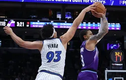 Noah Penda impressionne de plus en plus