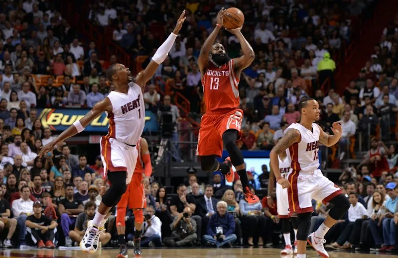Les Rockets brisent l'invincibilité du Heat