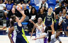 Jessica Shepard voit triple et Dallas égale son record de victoires