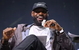 Un nouveau record pour LeBron James : la plus grosse baisse de salaire de l’histoire