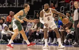 LeBron James et Anthony Davis font plier Detroit