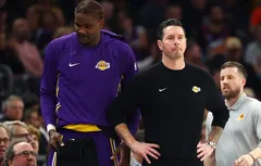 JJ Redick ne sait pas quoi faire avec Deandre Ayton…
