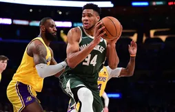Giannis Antetokounmpo réagit au compliment exagéré de LeBron James