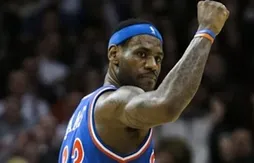 LeBron James bâche Kevin Durant pour arracher la victoire