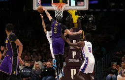 Les Lakers mettent fin à quatre ans de défaites face aux Sixers !