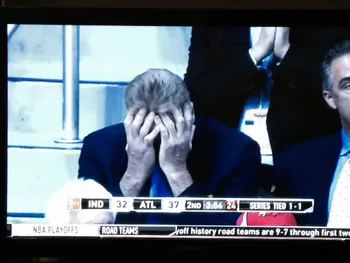 BmBpH4rIMAAVc9X.jpg large