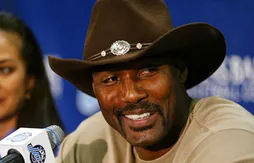 Armes à feu : Karl Malone condamne Gilbert Arenas