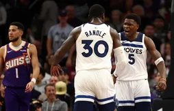 À Phoenix, les Wolves poursuivent leur série de victoires