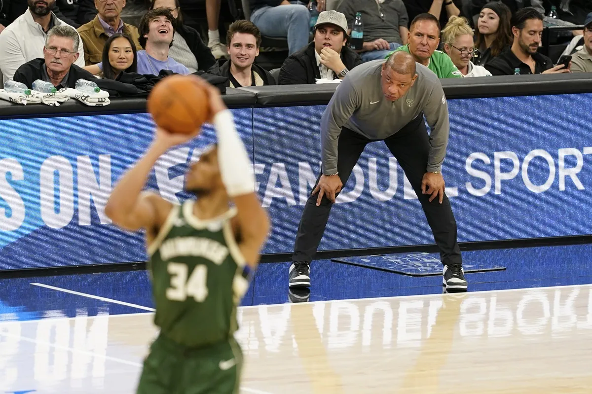 Doc Rivers, l'entraîneur des Bucks contre les Spurs