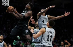 Stats & Highlights de la nuit | Coup d’arrêt pour les Spurs