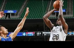 Summer Leagues : Livio Jean-Charles maladroit mais contreur et clutch