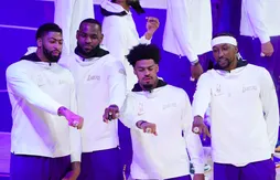Les bagues de champion des Lakers rendent plusieurs hommages à Kobe Bryant