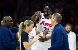 Joel Embiid expulsé après une séquence totalement chaotique…