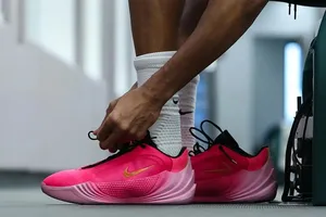 Giannis Antetokounmpo dévoile la Nike Giannis Freak 8