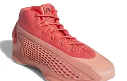 La A.E. 1 “Georgia Clay” arrive en France