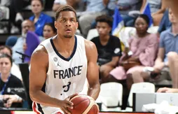 La France repousse les “Tall Blacks” en deux temps