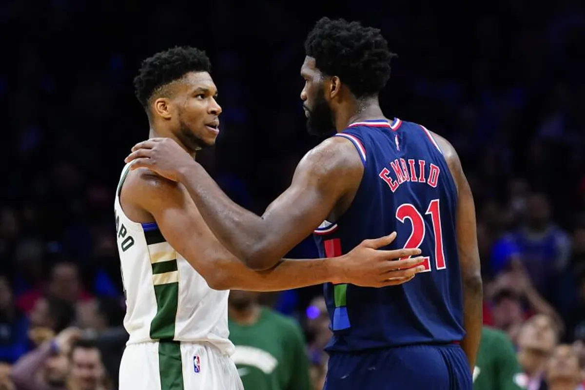 Joel Embiid et Giannis Antetokounmpo dans le cinq majeur de la semaine