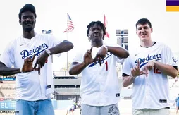 Les Dodgers célèbrent des recrues des Lakers