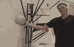 Vidéos du jour : Deron Williams et Kyle Korver se mettent au Dodgeball