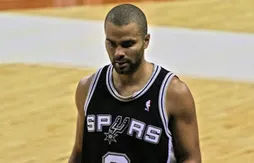 Tony Parker échangé aux Kings ou aux Raptors ?
