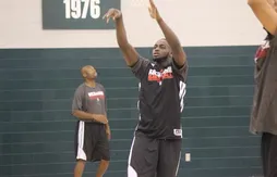 Giovan Oniangue en Summer League avec Dallas