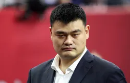 Chine : en plein scandale, Yao Ming prend la porte !