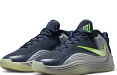 Un coloris « Night Shift » pour la Giannis Freak 7