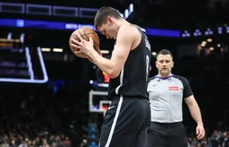 Egor Demin et la frontière de la ligne à 3-pts