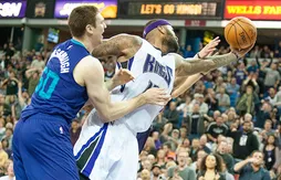 En double overtime, Charlotte résiste à un énorme DeMarcus Cousins (56 points)