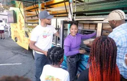 La nouvelle initiative des Curry pour la jeunesse défavorisée d’Oakland