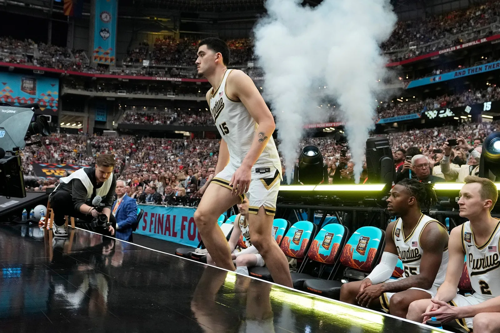 Zach Edey Purdue Connecticut