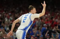 LeBron James adoube déjà Cooper Flagg